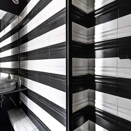 Dark Marais Appartamento